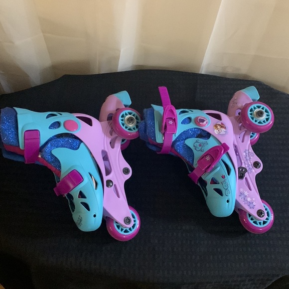 Disney Frozen PlayWheels Frozen Glitter Trainer Skates Adjustable 2-in-1…EUC - Picture 10 of 17